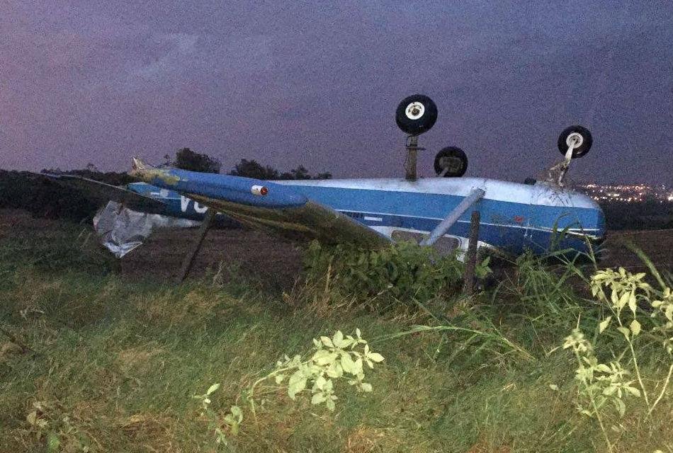 Ventaval arrasta avi&otilde;es em Santa Rosa