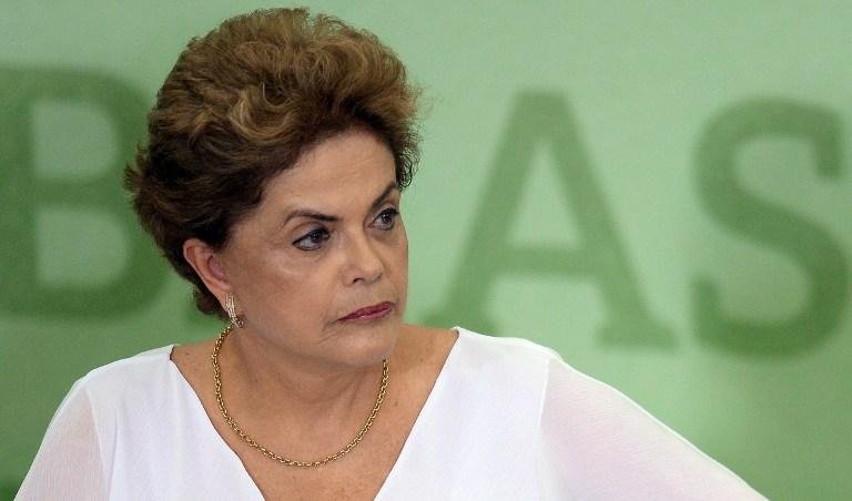 Objetivo &eacute; acumular for&ccedil;as contra o impeachment
