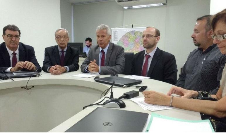 Secret&aacute;rio espera que libera&ccedil;&atilde;o de vacinas da Gripe A sejam antecipadas