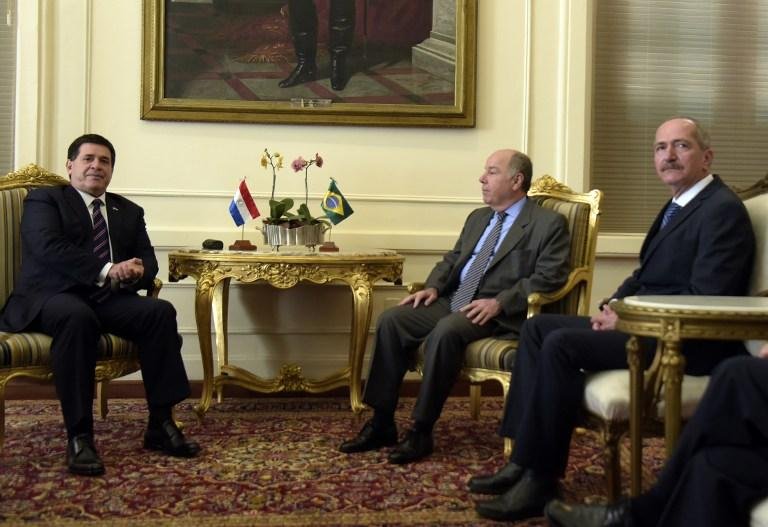 Presidente paraguaio recebeu nesta segunda-feira o chanceler brasileiro Mauro Vieira e o  ministro da Defesa Aldo Rebelo 