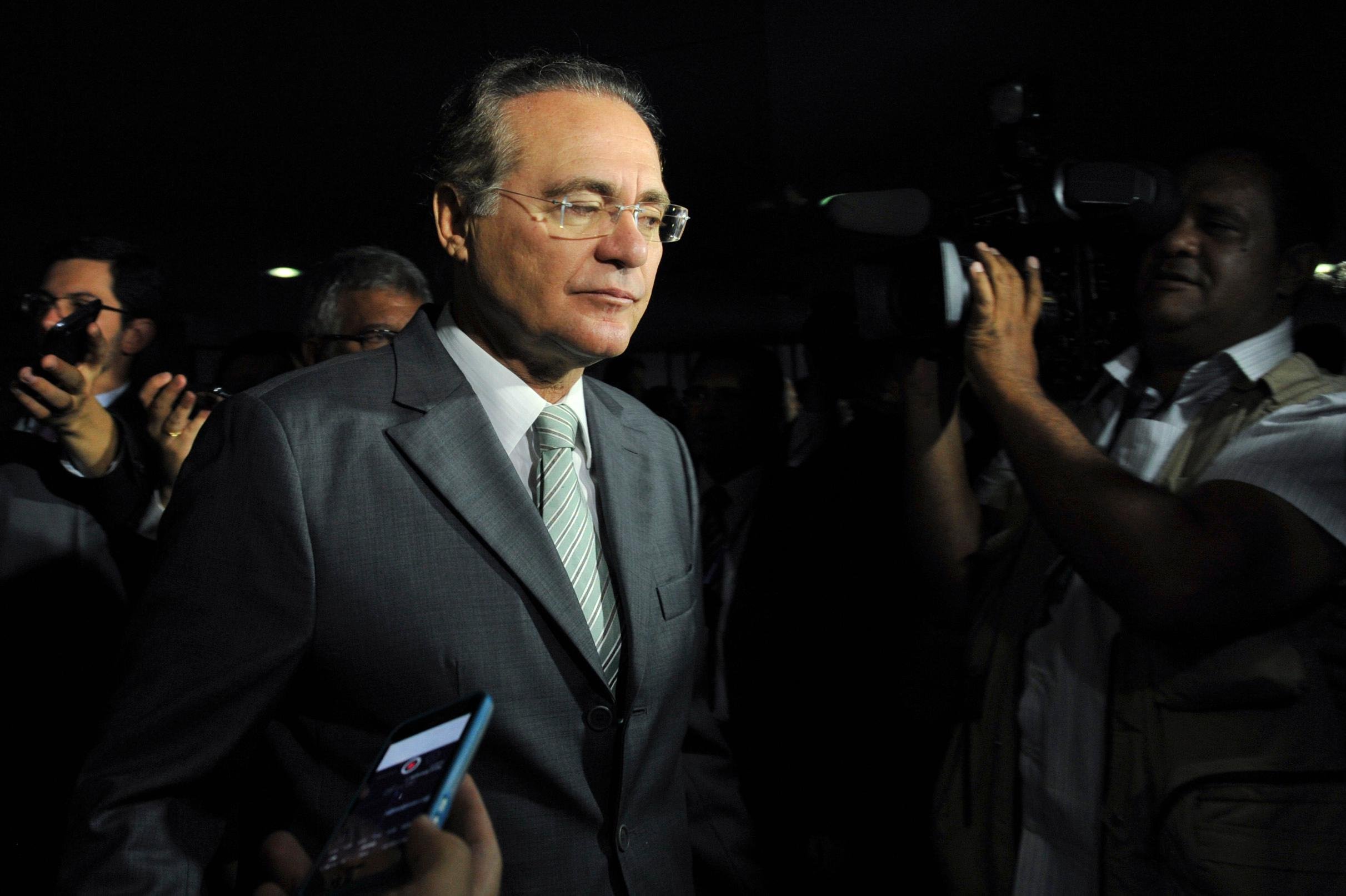 Vice-presidente n&atilde;o contar&aacute; com apoio do senador caso haja impeachment de Dilma