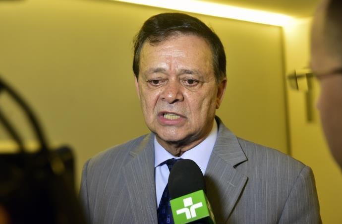 Jovair Arantes (PTB-GO) far&aacute; a leitura na sess&atilde;o da comiss&atilde;o na tarde desta quarta