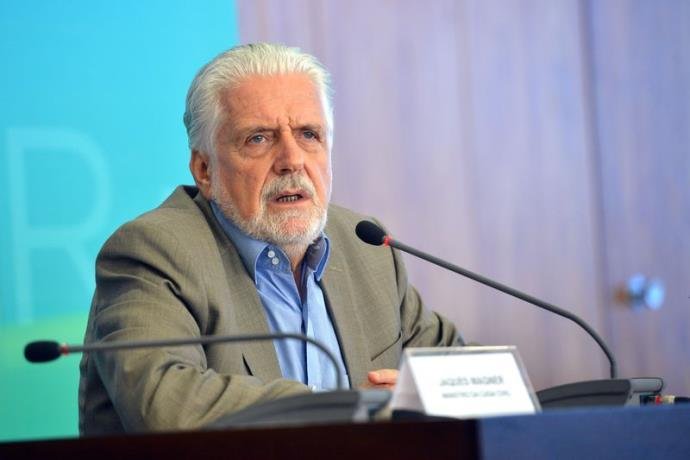 Wagner comemorou decis&atilde;o do PP de ficar na base  