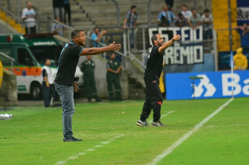 T&eacute;cnico apontou gol do Brasil-PEL e alertou Gr&ecirc;mio para manter foco o tempo todo