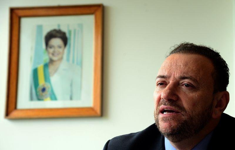 Edinho Silva acredita no bom senso e na reflex&atilde;o em processo de impeachment
