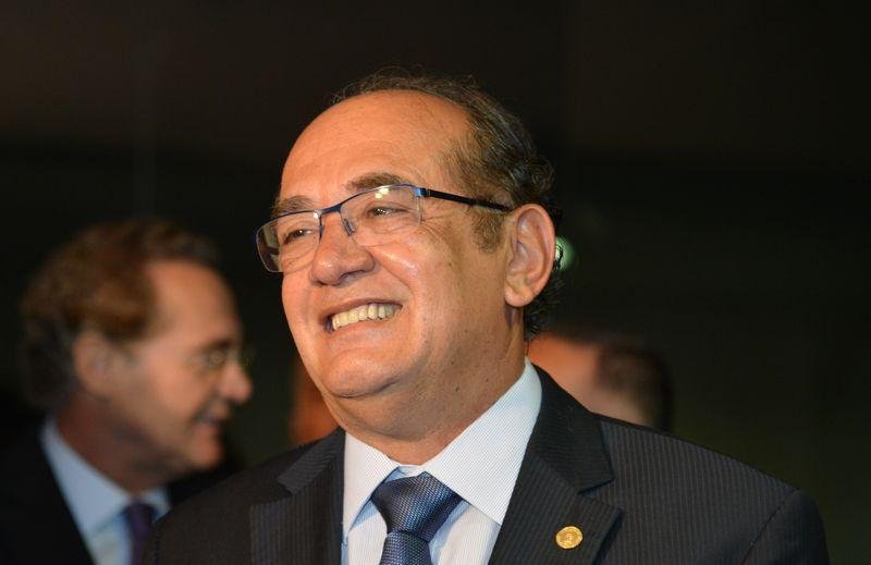 Gilmar Mendes &eacute; eleito presidente do TSE, com ministro Luiz Fux como vice