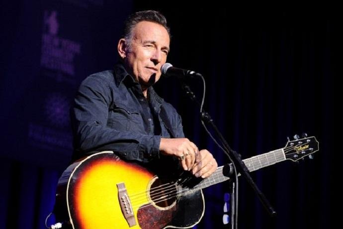 Bruce Springsteen cancela show em protesto contra lei anti-LGBT nos EUA