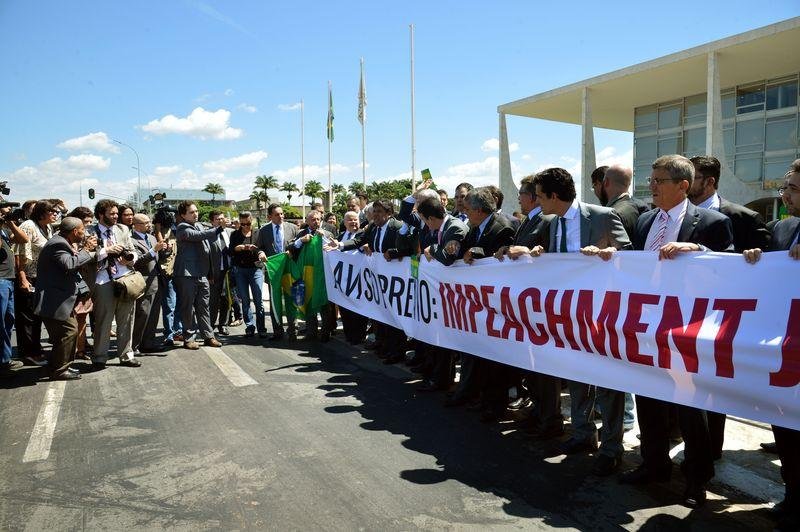 Governo do DF pro&iacute;be acampamentos na Esplanada
