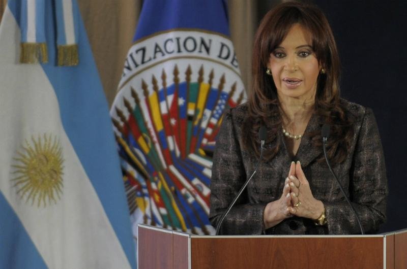 Ela tamb&eacute;m &eacute; testemunha de um caso de malversa&ccedil;&atilde;o p&uacute;blica