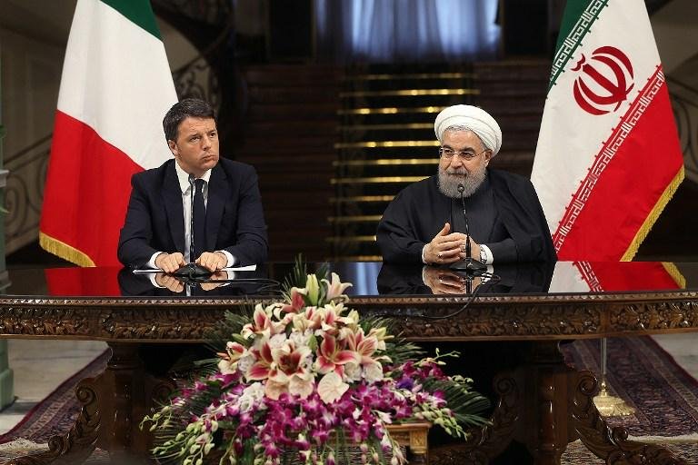 Acompanhado de delega&ccedil;&atilde;o, Matteo Renzi se reunu com presidente Has&aacute;n Rohani