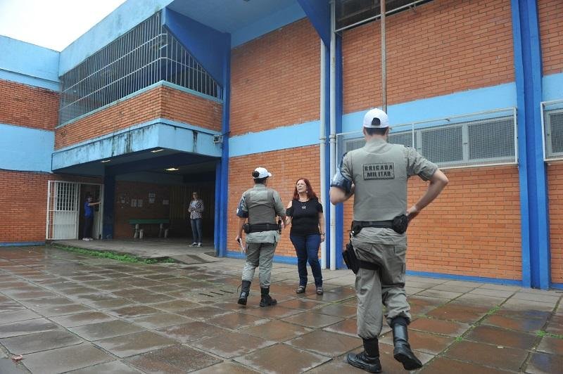 Regi&atilde;o da Escola Erico Verissimo teve quatro tiroteios nos &uacute;ltimos dias