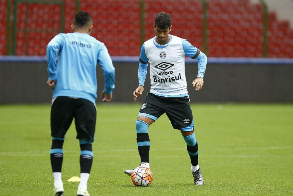 Gr&ecirc;mio treinou no palco da partida desta quarta-feira
