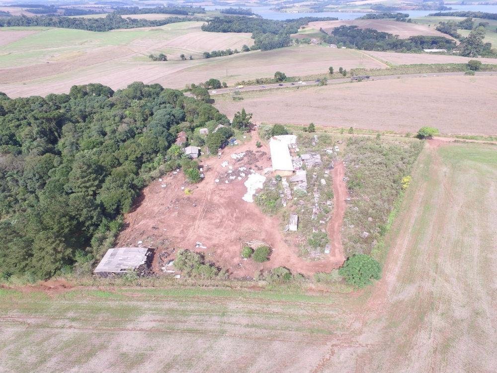 Cerca de 200 mil pneus foram retirados de propriedade em Ernestina