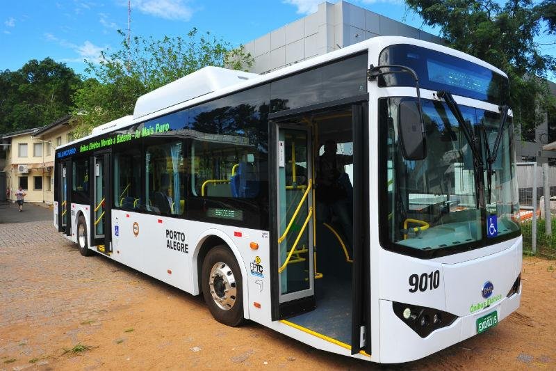 &Ocirc;nibus el&eacute;trico come&ccedil;a a ser testado nesta sexta em Porto Alegre