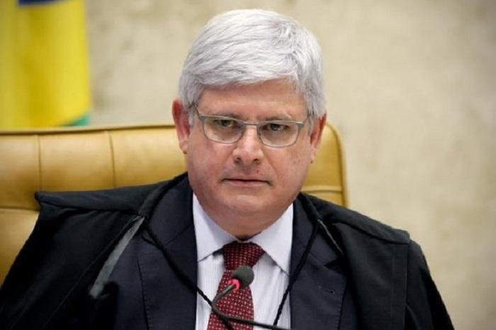 Procurador-geral da Rep&uacute;blica disse que o presidente da C&acirc;mara estabeleceu uma aglomera&ccedil;&atilde;o que desrespeita o regimento 