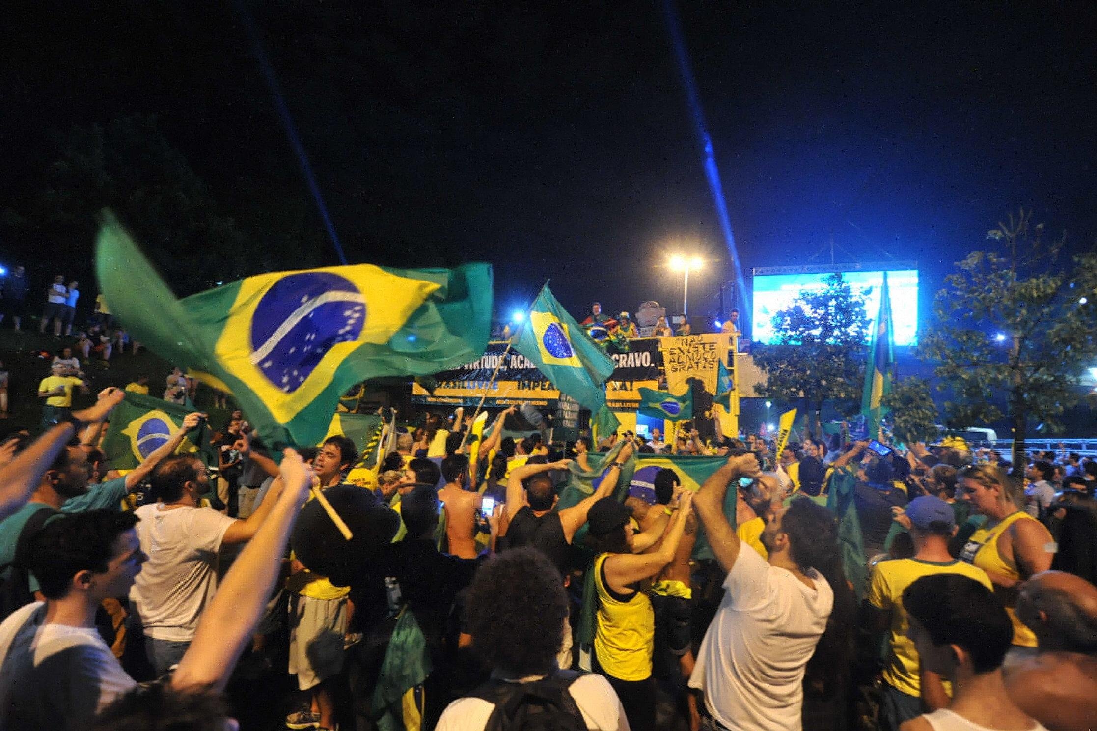 Resultado pr&oacute;-impeachment foi bastante comemorado
