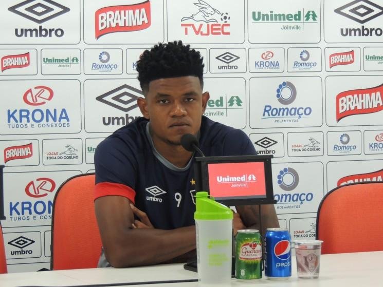 Volante Anselmo interessa ao Inter