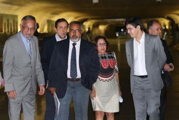 Mentores da proposta alegam falta de representatividade de Temer