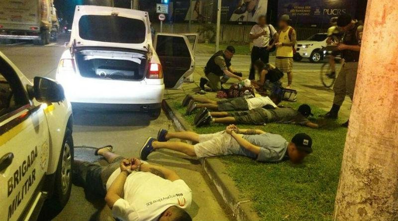 Quadrilha suspeita de arrast&atilde;o em parada de &ocirc;nibus &eacute; presa em Porto Alegre 