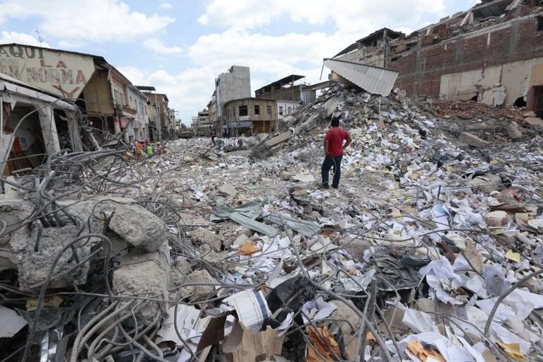 Tremores dificultam resgate no Equador p&oacute;s-terremoto