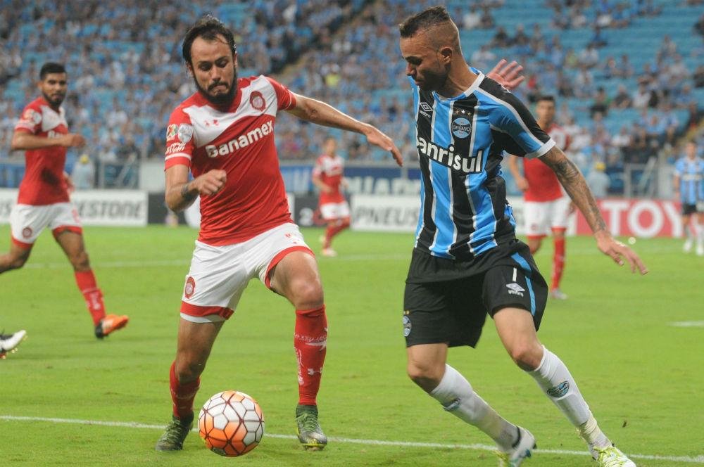 Grupo de River e S&atilde;o Paulo decide destino do Gr&ecirc;mio na Libertadores 