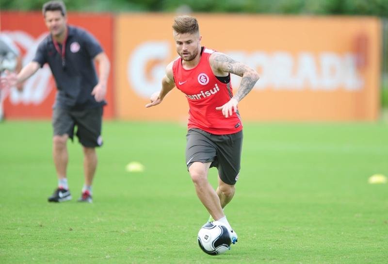Argel define time do Inter em treino fechado no Passo D&acute;Areia   