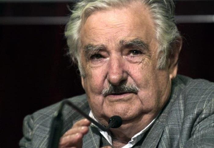 Ex-presidente do Uruguai disse que a crise pela qual o Brasil passa est&aacute; acontecendo em todo o mundo 