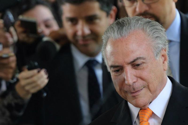 Ao NYT, Temer diz que falou com Dilma pela &uacute;ltima vez no fim de janeiro