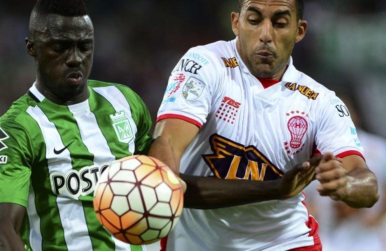 Atl&eacute;tico Nacional (&agrave; esquerda) pode ser advers&aacute;rio do Gr&ecirc;mio nas quartas