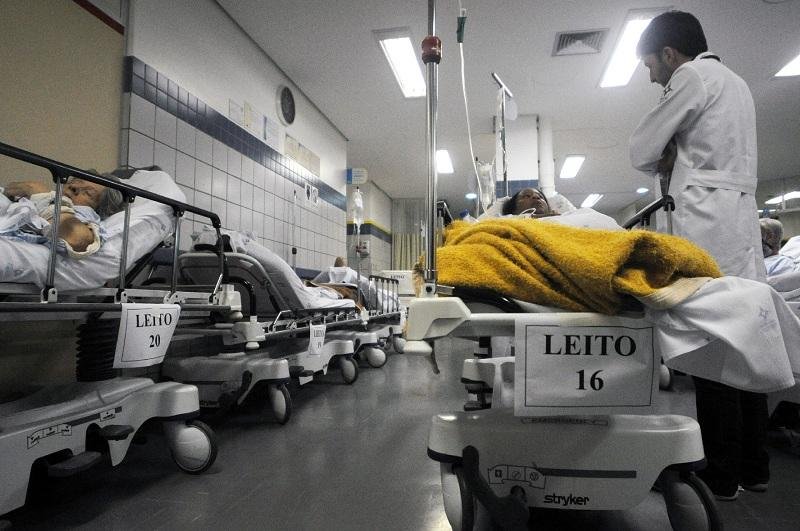 Hospitais de Porto Alegre est&atilde;o com super lota&ccedil;&atilde;o em suas emerg&ecirc;ncias