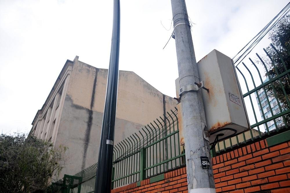 Rua Riachuelo come&ccedil;ou a receber nova ilumina&ccedil;&atilde;o