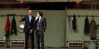 Presidente Obama visitou teatro onde as peças do dramaturgo eram encenadas 