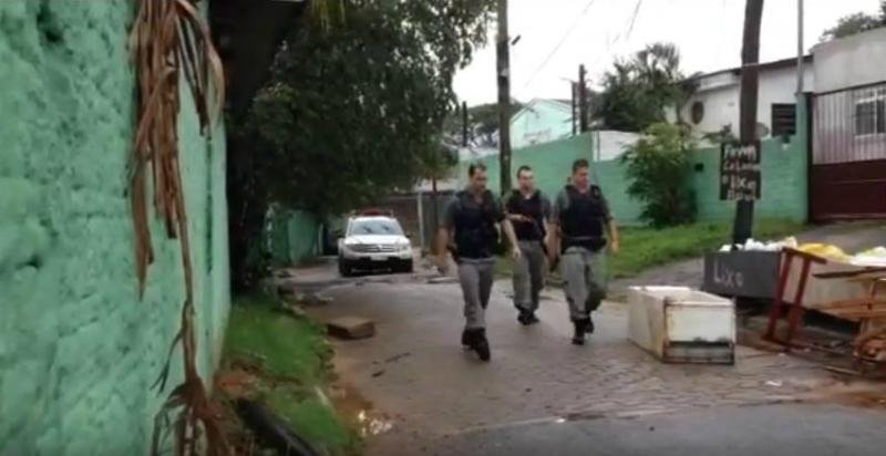 PM &eacute; baleado ap&oacute;s tiroteio entre fac&ccedil;&otilde;es na zona Leste de Porto Alegre