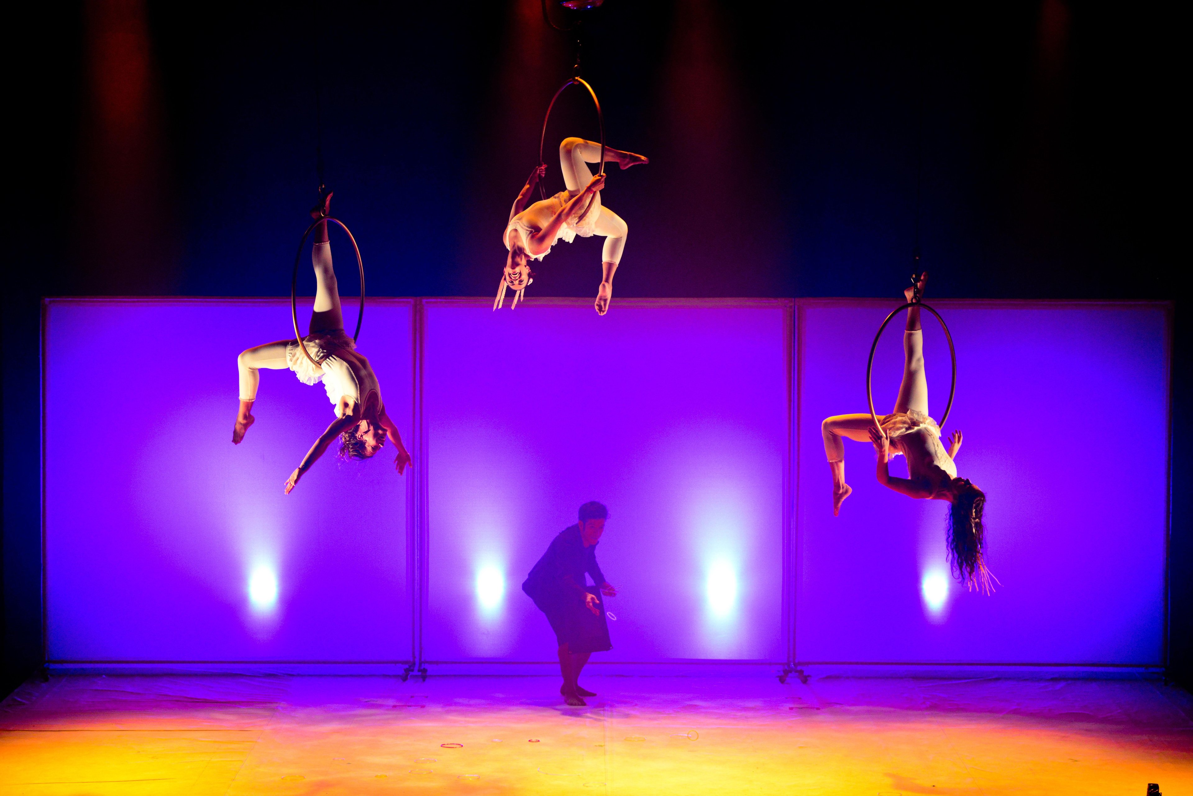 Companhia paulista mescla linguagem de circo, teatro e m&uacute;sica