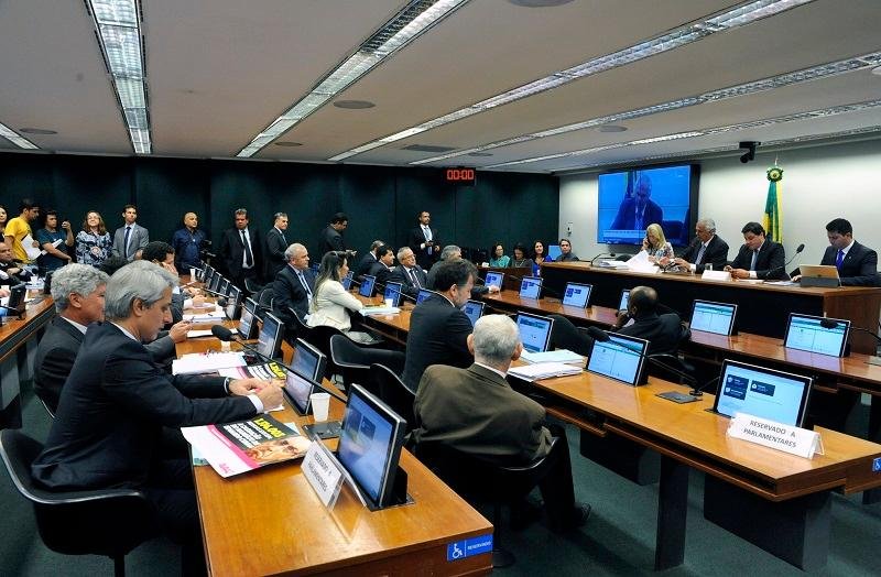 Em depoimento no Conselho de &Eacute;tica da C&acirc;mara dos Deputados, Baiano confirmou repasse de propina para Eduardo Cunha 