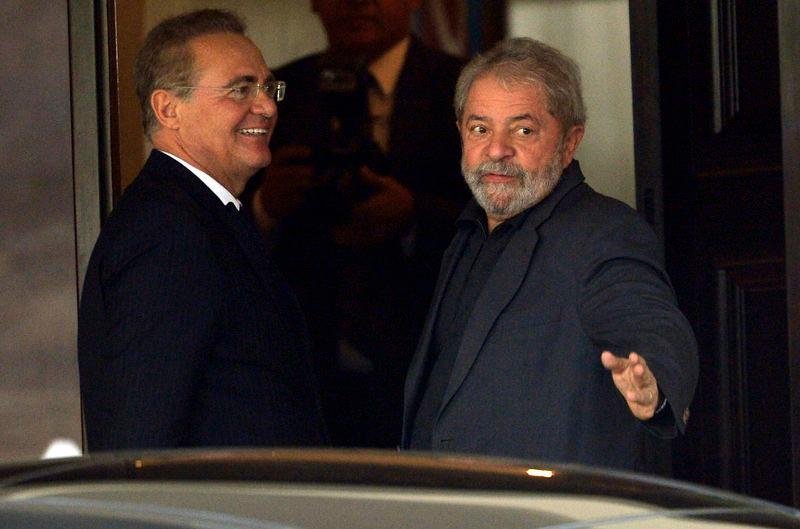 Presidente do Senado recebeu o ex-presidente da Rep&uacute;blica em sua resid&ecirc;ncia oficia em Bras&iacute;lia nesta ter&ccedil;a
