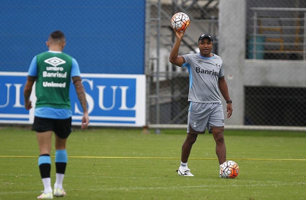 Gr&ecirc;mio volta foco no Rosario Central, pela Libertadores