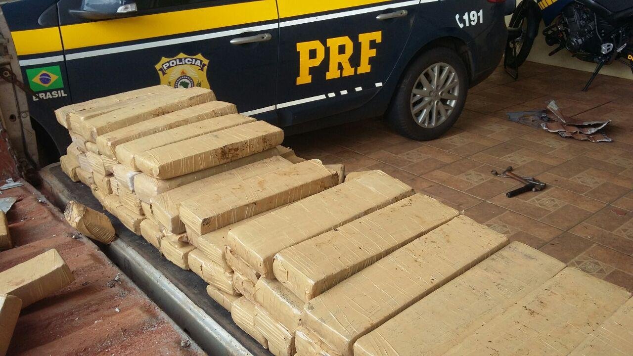 Droga estava escondida em fundo falso de carroceia