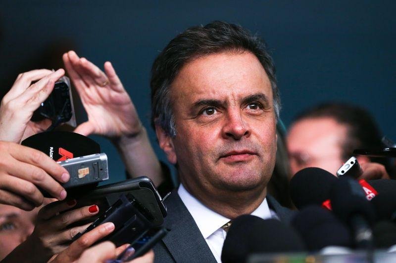 A&eacute;cio apresenta a FHC programa para eventual governo Temer