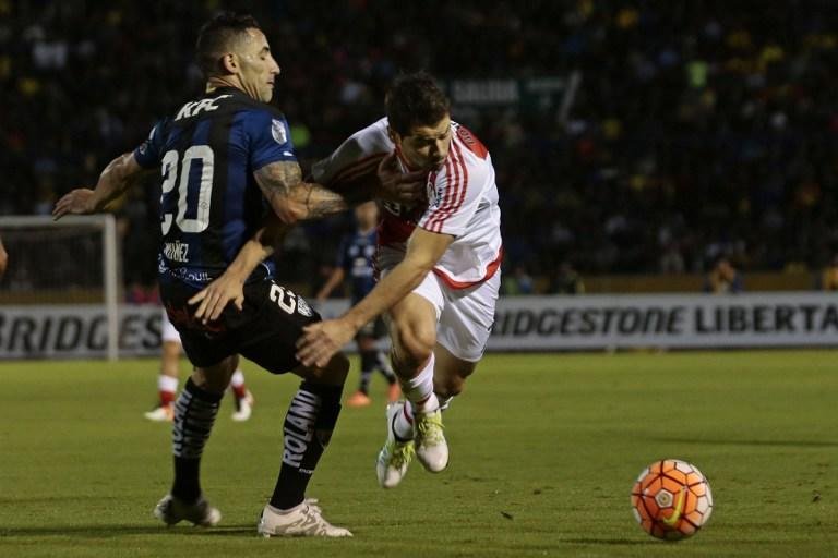 Equatorianos abriram larga vantagem que colocam sobrevida do atual campe&atilde;o do torneio em risco
