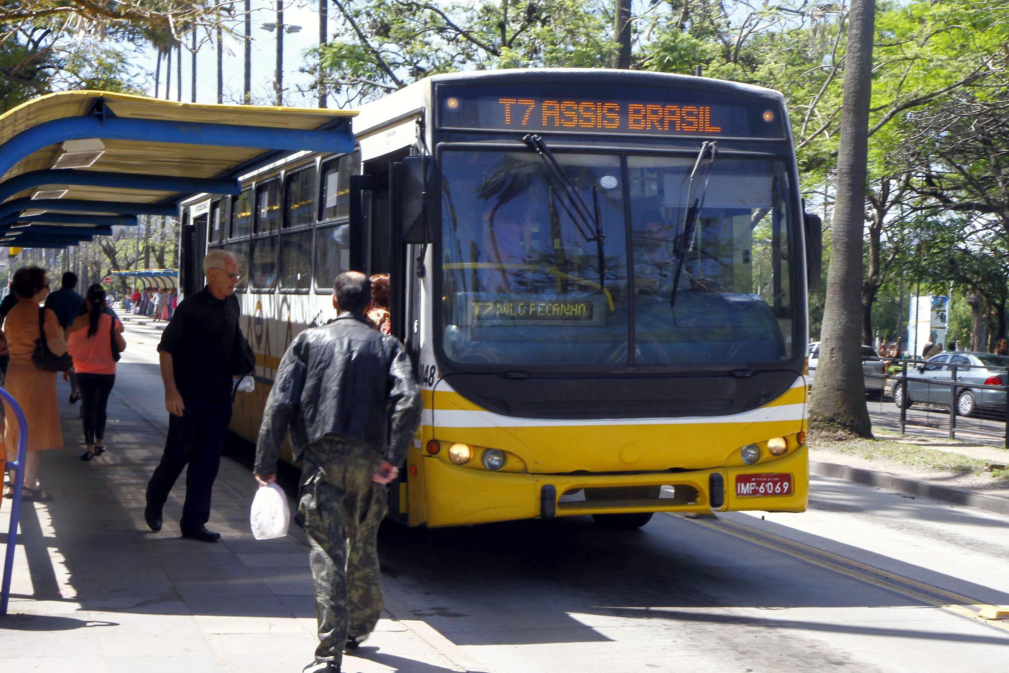 Linhas T7 n&atilde;o passar&aacute; mais pelas ruas Corte Real e Dona Eug&ecirc;nia