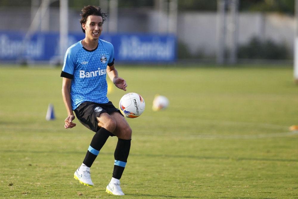 Zagueiro voltar&aacute; a defender o Gr&ecirc;mio no jogo de volta contra o Rosario Central