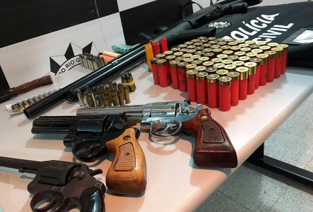 Mandados foram cumpridos em raz&atilde;o de duas tentativas de homic&iacute;dio