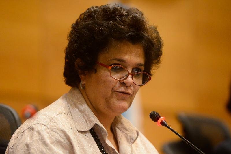 Segundo a ministra, a qualidade dos estudos de impacto que muitas empresas apresentam &eacute; &ldquo;lament&aacute;vel&rdquo; e a lei n&atilde;o pode ser alterada para favorecer um setor