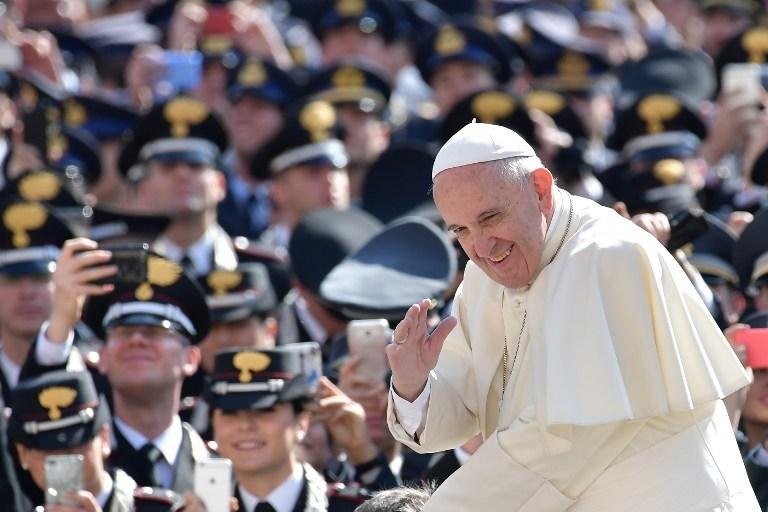 Papa pede &agrave;s for&ccedil;as de seguran&ccedil;a que promovam a reconcilia&ccedil;&atilde;o e a paz