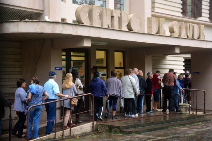 Vacina&ccedil;&atilde;o atinge mais de 50,7% do grupo de risco no RS 