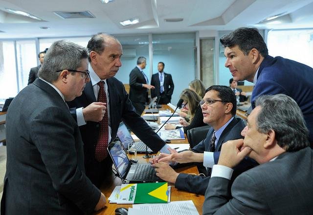 Entre os indicados para manifesta&ccedil;&atilde;o, o ex-presidente do Conselho Federal da OAB