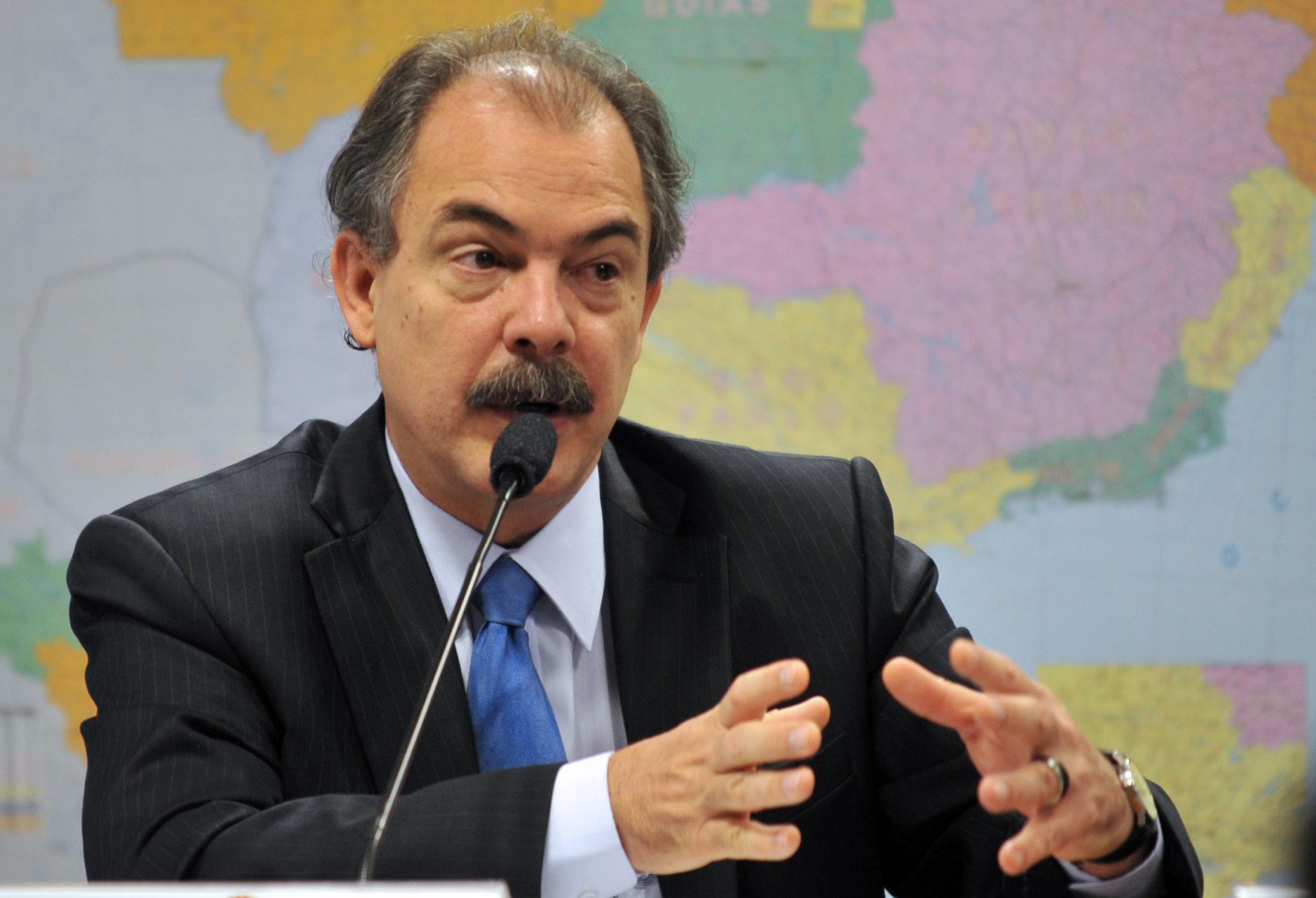 Ministro da Educa&ccedil;&atilde;o criticou ideias apresentadas no documento "A Travessia Social"