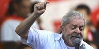 Família de Lula pede reparação por divulgação de grampos