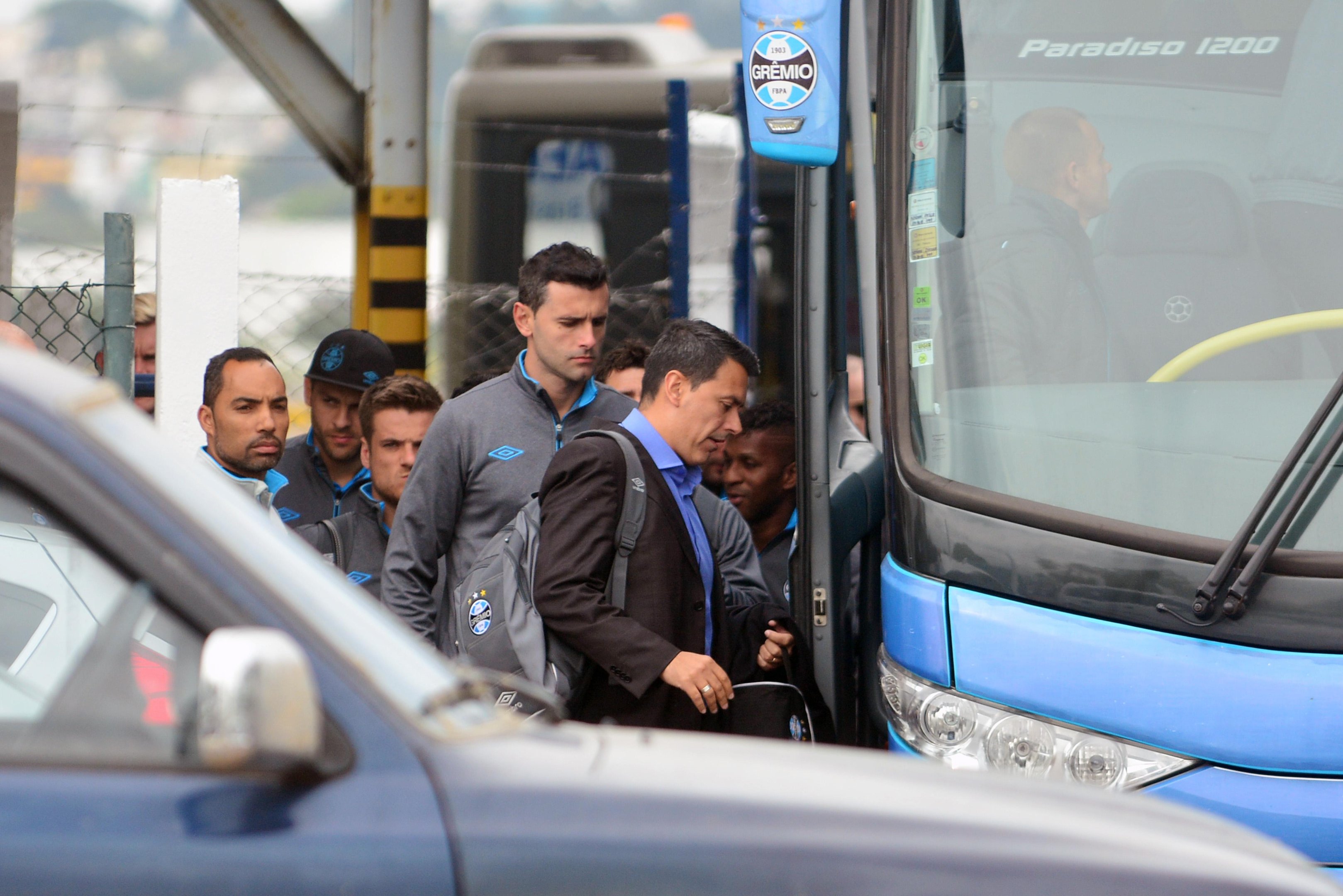 Rui Costa deixa diretoria-executiva do Gr&ecirc;mio ap&oacute;s elimina&ccedil;&atilde;o